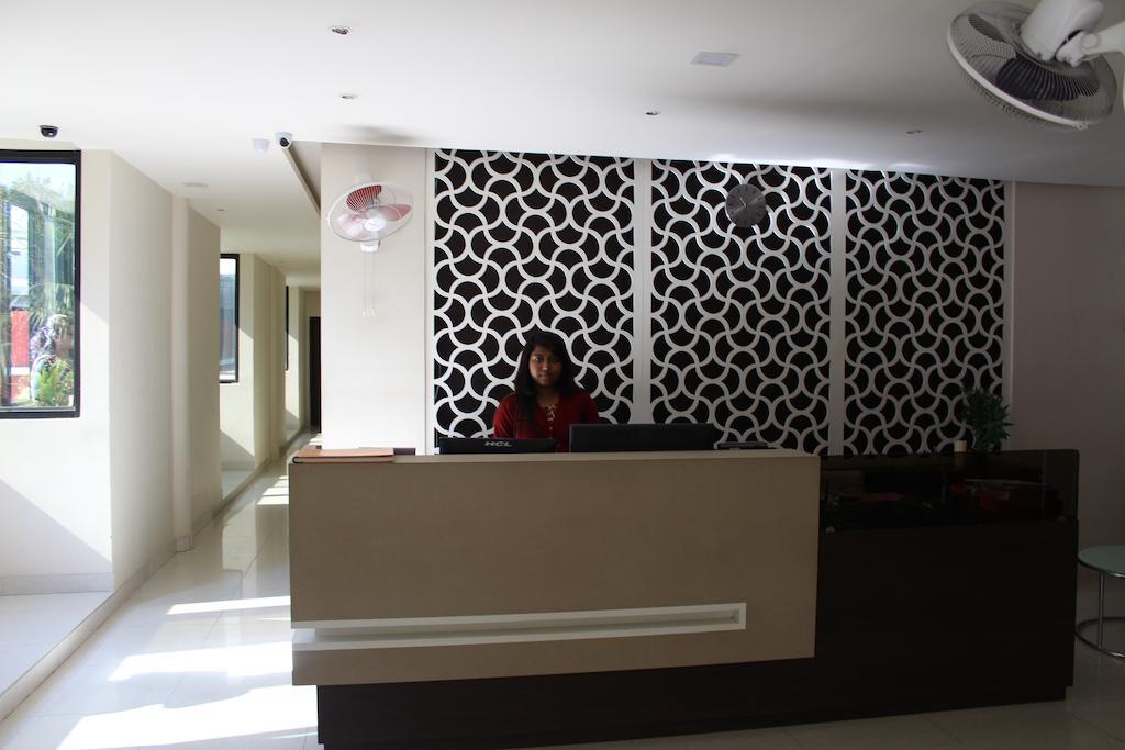 Hotel Dibrugarh Club House Zewnętrze zdjęcie