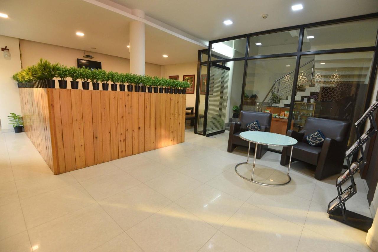 Hotel Dibrugarh Club House Zewnętrze zdjęcie