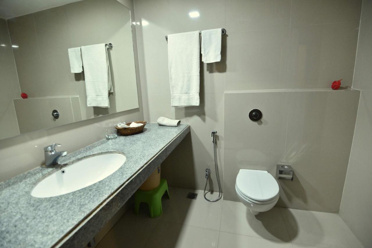 Hotel Dibrugarh Club House Zewnętrze zdjęcie